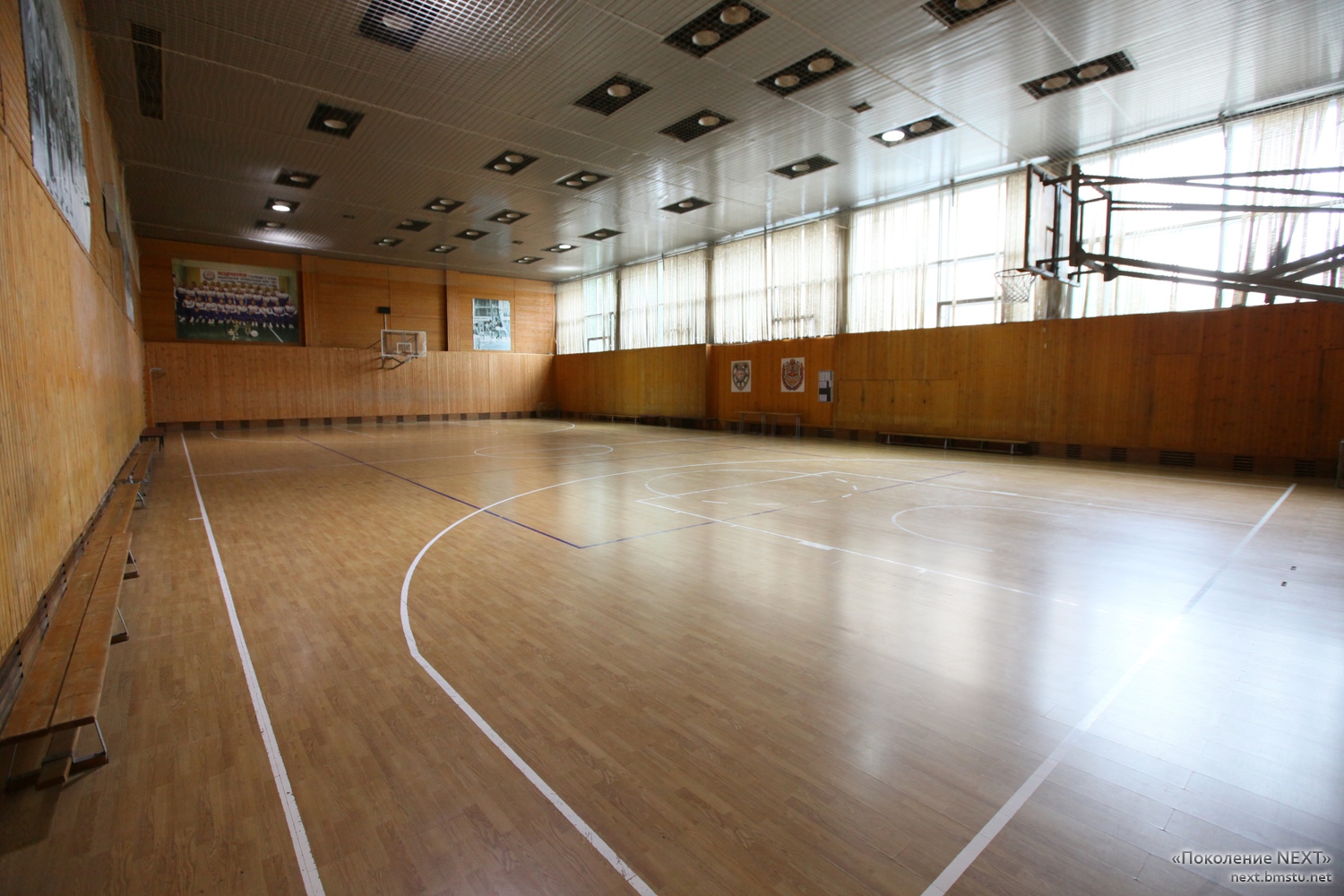 Баскетбольный зал МНТУ
